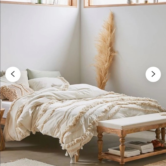 Other - Ivory Tassel Duvet Cover Set (includes 2 shams) | Queen